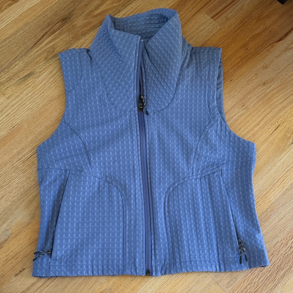 Lululemon lightweight hiking vest